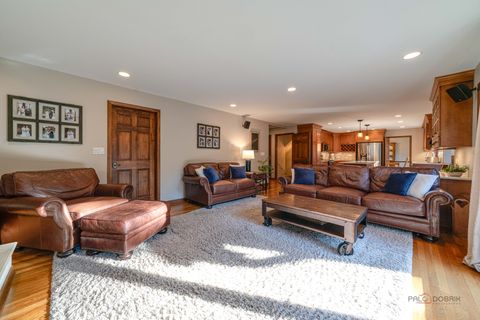 Tiny photo for 331 E Winchester Road, Libertyville, IL 60048 (MLS # 12569980)