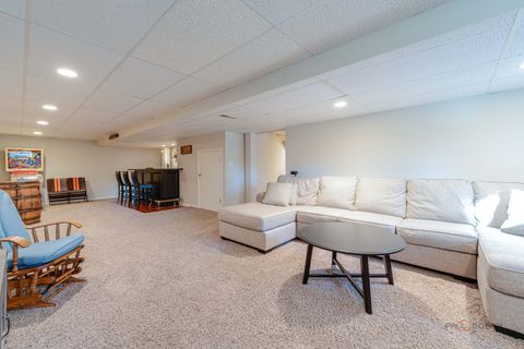 Tiny photo for 331 E Winchester Road, Libertyville, IL 60048 (MLS # 12569980)