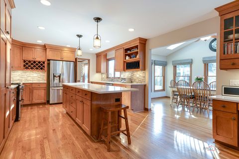 Tiny photo for 331 E Winchester Road, Libertyville, IL 60048 (MLS # 12569980)