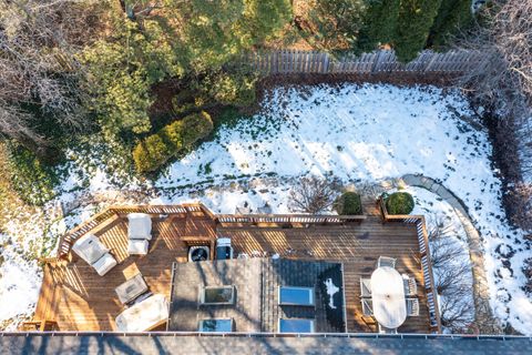 Tiny photo for 331 E Winchester Road, Libertyville, IL 60048 (MLS # 12569980)