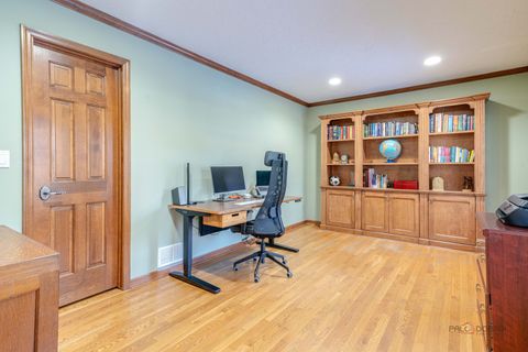 Tiny photo for 331 E Winchester Road, Libertyville, IL 60048 (MLS # 12569980)