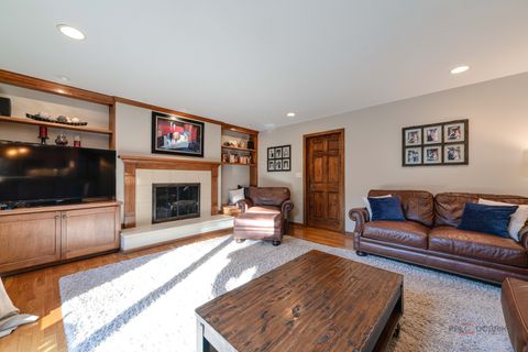 Tiny photo for 331 E Winchester Road, Libertyville, IL 60048 (MLS # 12569980)