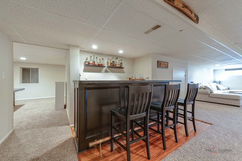 Tiny photo for 331 E Winchester Road, Libertyville, IL 60048 (MLS # 12569980)