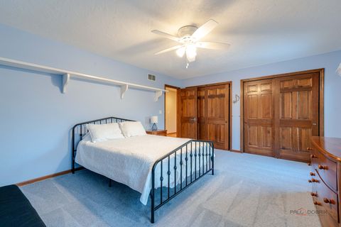 Tiny photo for 331 E Winchester Road, Libertyville, IL 60048 (MLS # 12569980)