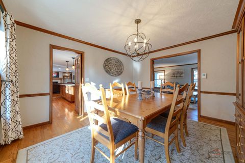 Tiny photo for 331 E Winchester Road, Libertyville, IL 60048 (MLS # 12569980)
