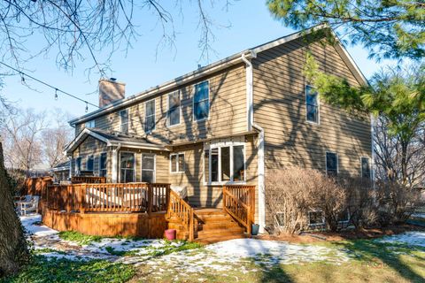 Tiny photo for 331 E Winchester Road, Libertyville, IL 60048 (MLS # 12569980)