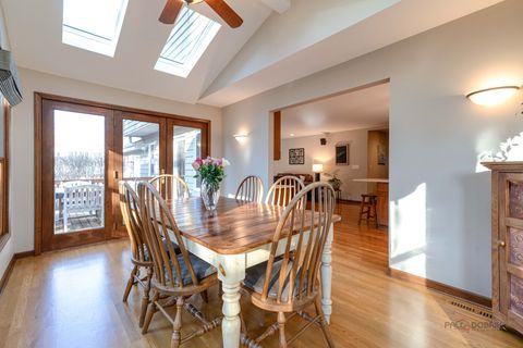 Tiny photo for 331 E Winchester Road, Libertyville, IL 60048 (MLS # 12569980)