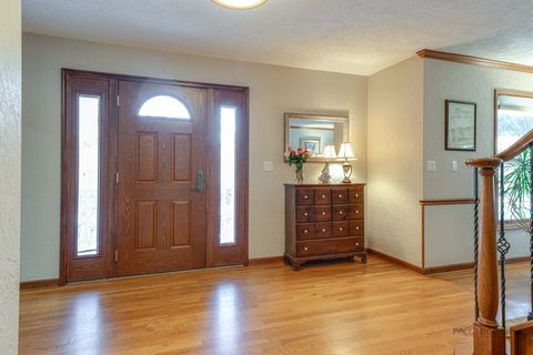 Tiny photo for 331 E Winchester Road, Libertyville, IL 60048 (MLS # 12569980)