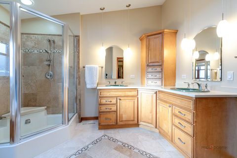 Tiny photo for 331 E Winchester Road, Libertyville, IL 60048 (MLS # 12569980)