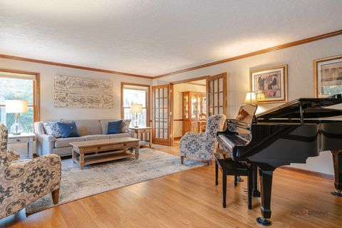 Tiny photo for 331 E Winchester Road, Libertyville, IL 60048 (MLS # 12569980)