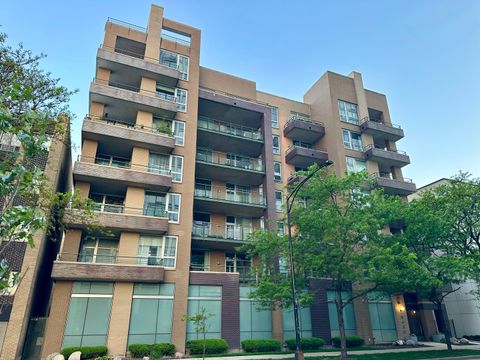 Photo of 5430 N SHERIDAN Road #703, Chicago, IL 60640 (MLS # 12464737)
