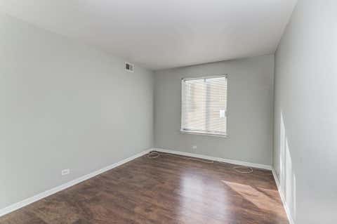 Tiny photo for 830 Elder Road #B303, Homewood, IL 60430 (MLS # 12721260)