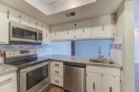 Tiny photo for 830 Elder Road #B303, Homewood, IL 60430 (MLS # 12721260)