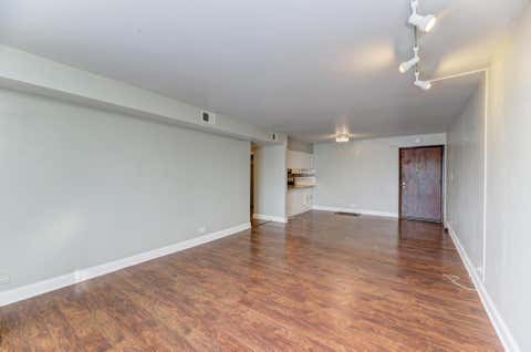 Tiny photo for 830 Elder Road #B303, Homewood, IL 60430 (MLS # 12721260)