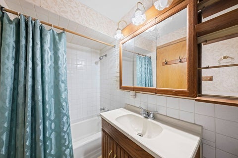 Tiny photo for 15354 Dobson Avenue, South Holland, IL 60473 (MLS # 12780674)