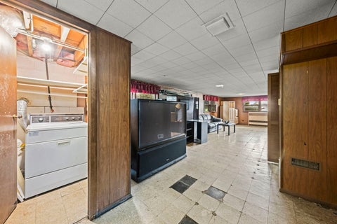 Tiny photo for 15354 Dobson Avenue, South Holland, IL 60473 (MLS # 12780674)