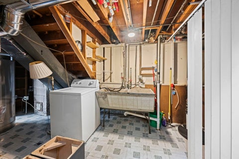 Tiny photo for 15354 Dobson Avenue, South Holland, IL 60473 (MLS # 12780674)