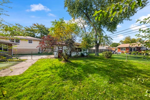 Tiny photo for 15354 Dobson Avenue, South Holland, IL 60473 (MLS # 12780674)