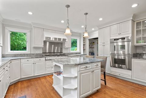 Tiny photo for 110 Inverway, Inverness, IL 60067 (MLS # 12461875)