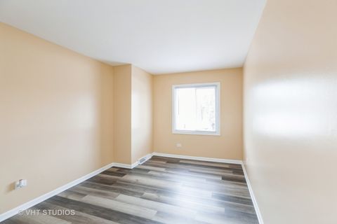 Tiny photo for 4037 Trafalgar Lane, Oak Lawn, IL 60453 (MLS # 12379297)