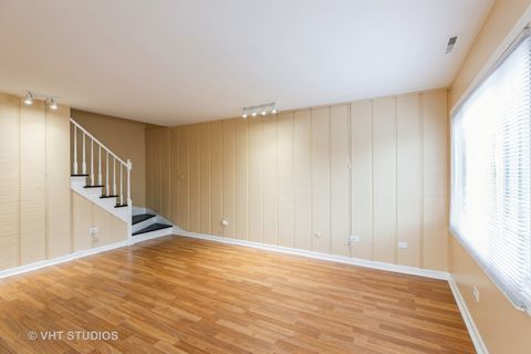 Tiny photo for 4037 Trafalgar Lane, Oak Lawn, IL 60453 (MLS # 12379297)