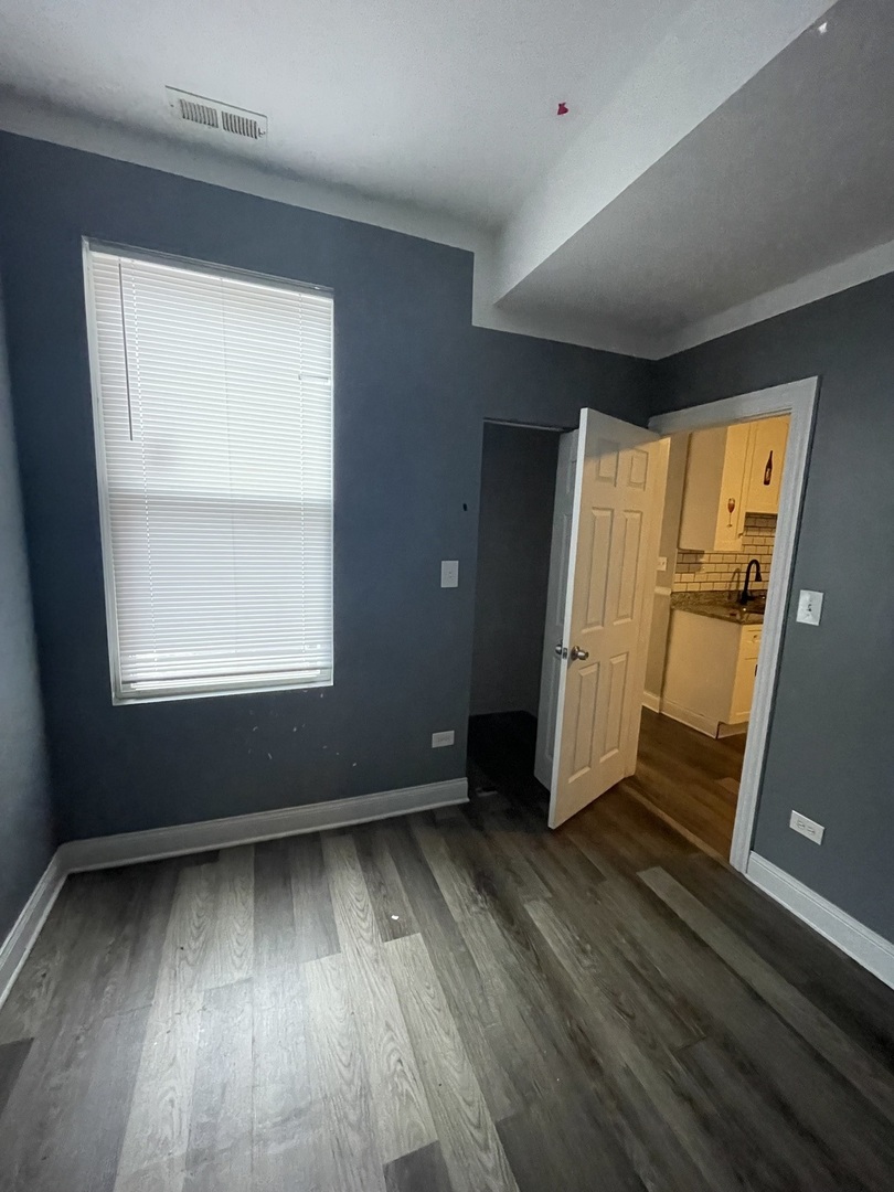 7316 S Peoria Street