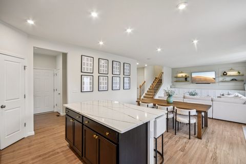 Tiny photo for 600 Alpine Drive, Algonquin, IL 60102 (MLS # 12602622)