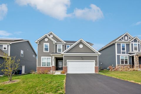 Photo of 600 Alpine Drive, Algonquin, IL 60102 (MLS # 12602622)