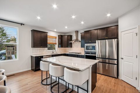 Tiny photo for 600 Alpine Drive, Algonquin, IL 60102 (MLS # 12602622)