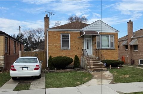 Photo of 6544 N Nixon Avenue, Chicago, IL 60631 (MLS # 12603724)