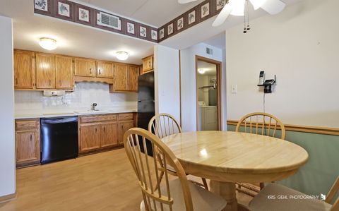 Tiny photo for 4940 134th Court #408, Crestwood, IL 60418 (MLS # 12592803)