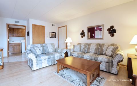 Tiny photo for 4940 134th Court #408, Crestwood, IL 60418 (MLS # 12592803)