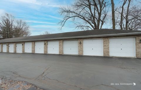 Tiny photo for 4940 134th Court #408, Crestwood, IL 60418 (MLS # 12592803)