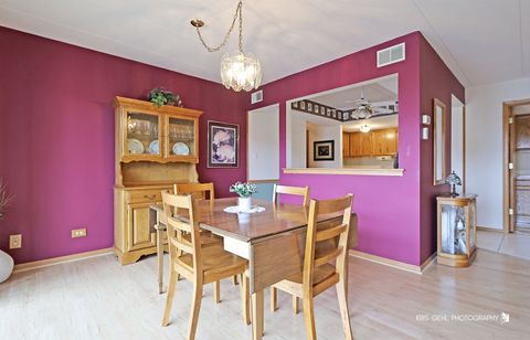 Tiny photo for 4940 134th Court #408, Crestwood, IL 60418 (MLS # 12592803)