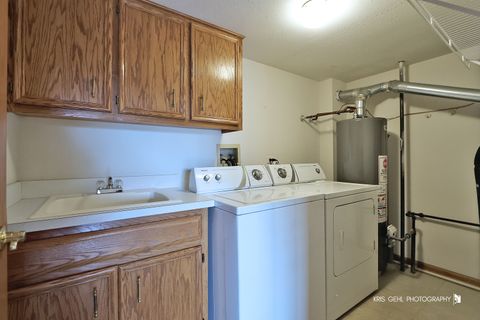 Tiny photo for 4940 134th Court #408, Crestwood, IL 60418 (MLS # 12592803)