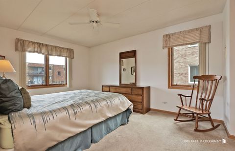 Tiny photo for 4940 134th Court #408, Crestwood, IL 60418 (MLS # 12592803)