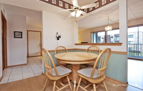 Tiny photo for 4940 134th Court #408, Crestwood, IL 60418 (MLS # 12592803)