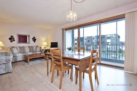 Tiny photo for 4940 134th Court #408, Crestwood, IL 60418 (MLS # 12592803)