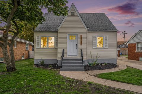 Tiny photo for 18122 Wentworth Avenue, Lansing, IL 60438 (MLS # 12507285)