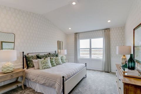 Tiny photo for 548 Endicott Road, South Elgin, IL 60177 (MLS # 12535806)