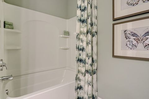 Tiny photo for 548 Endicott Road, South Elgin, IL 60177 (MLS # 12535806)