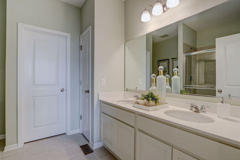 Tiny photo for 548 Endicott Road, South Elgin, IL 60177 (MLS # 12535806)