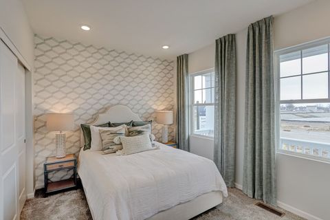 Tiny photo for 548 Endicott Road, South Elgin, IL 60177 (MLS # 12535806)