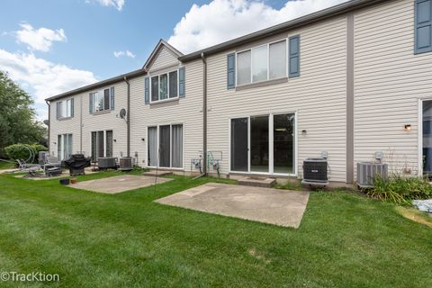 Tiny photo for 712 BLOSSOM Court, Naperville, IL 60540 (MLS # 12460264)