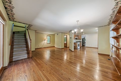Tiny photo for 11923 S Laurie Avenue, Palos Park, IL 60464 (MLS # 12601459)