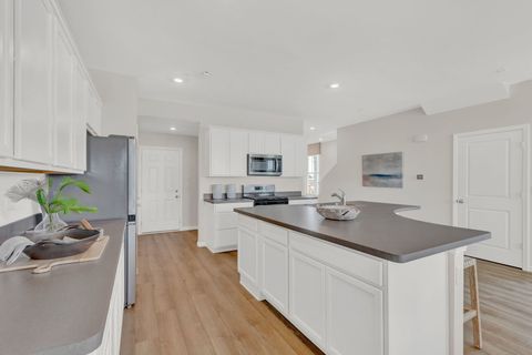 Tiny photo for 2317 Horseshoe Circle #10202, Naperville, IL 60564 (MLS # 12552845)