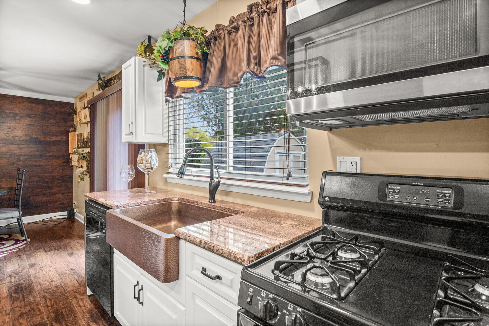 3S260 Birchwood Drive