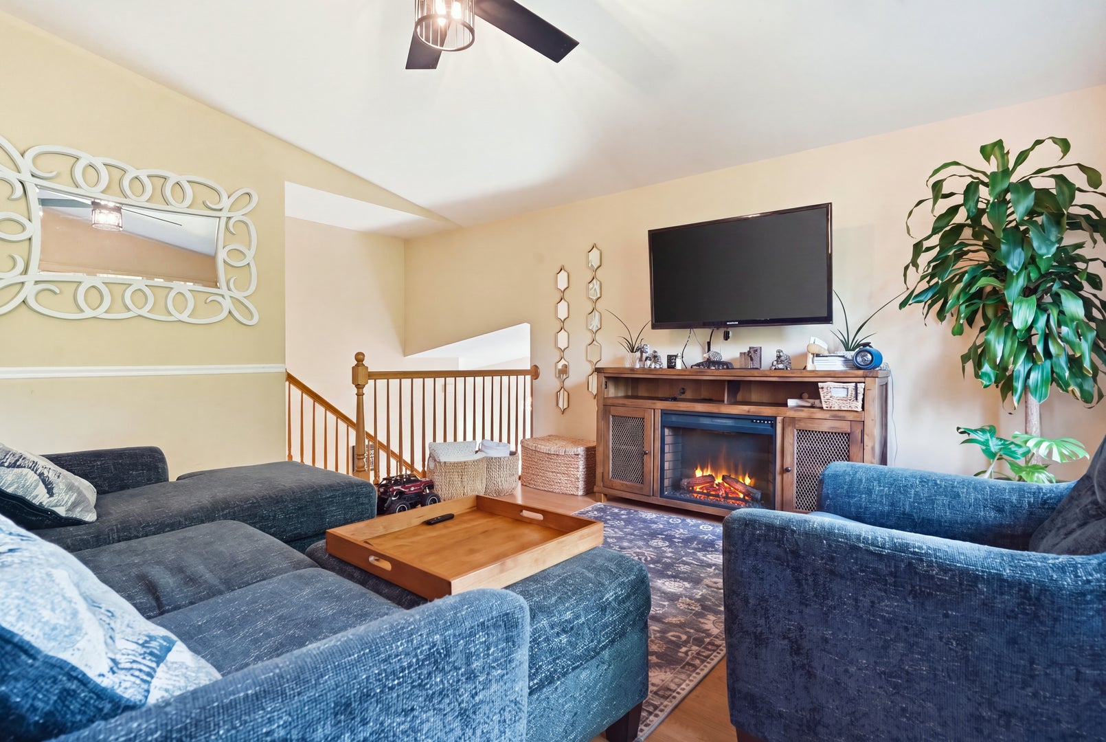 4009 Ridge Road