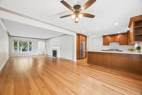 Tiny photo for 443 Shenstone Road, Riverside, IL 60546 (MLS # 12690864)
