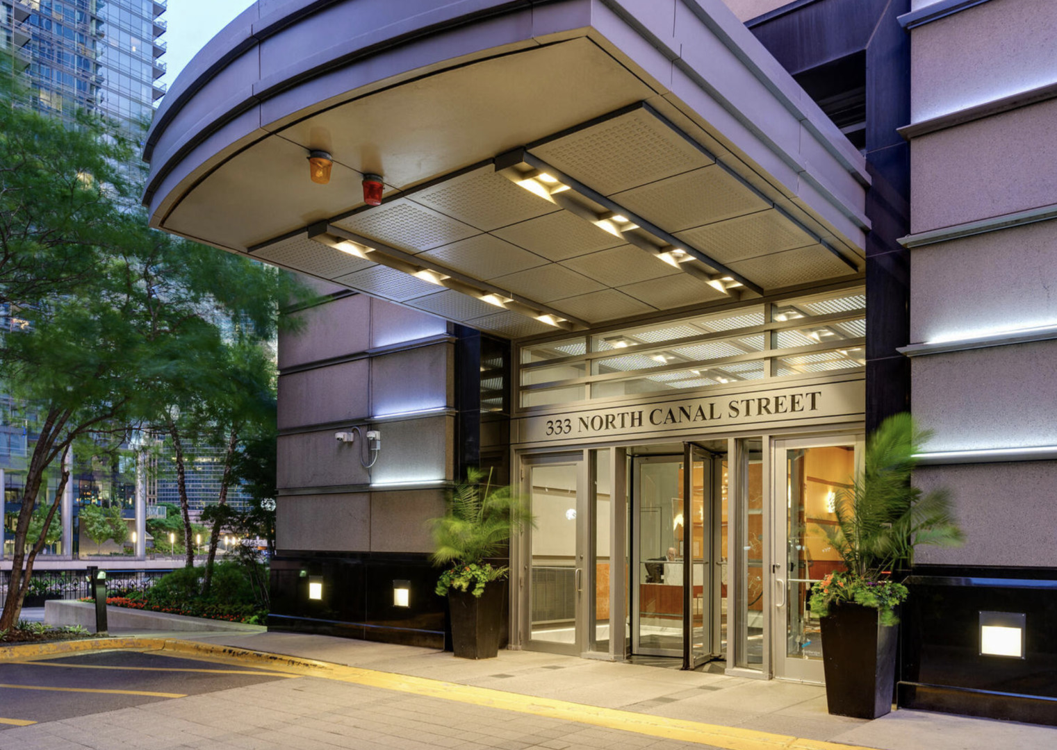 333 N Canal Street 2804